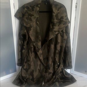 White House black market camo green sweater cardigan coat XL